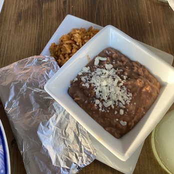 Los Sombreros - Pick the refried beans! - Mexican Near Me - Mesa, Arizona Los Sombreros - Pick the refried beans! - Mexican Near Me - Mesa, Arizona