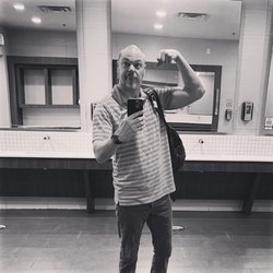 Gold's Gym