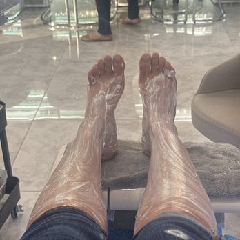 SQ Nail Bar - Proof i didn't get even lotion on feet - Nail Salons Near Me - Hermitage, Tennessee SQ Nail Bar - Proof i didn't get even lotion on feet - Nail Salons Near Me - Hermitage, Tennessee