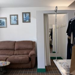 J's Cleaners & Tailoring - Inside