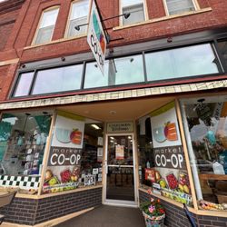 Whole Earth Market Co-op