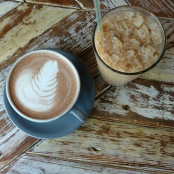 Artifact Coffee - Mint hot chocolate and maple latte - Cafes Near Me - Baltimore, Maryland