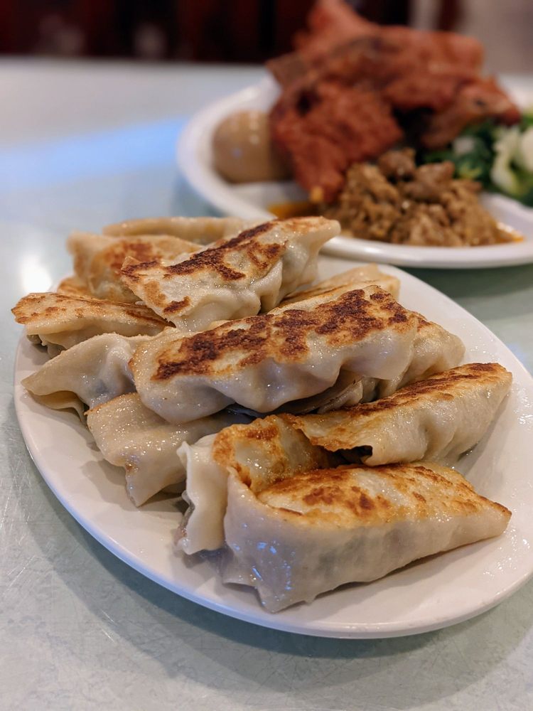 San Dong Noodle House 山東麵館