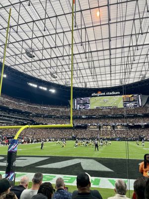 Wynn Field Club by null