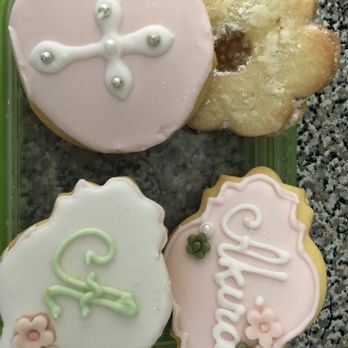 Vrej Pastry - Bakeries Near Me - Pasadena, California