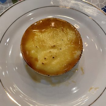 Chateau De Chantilly Cafe - créeme brûlée - Bakeries Near Me - Chantilly, Virginia