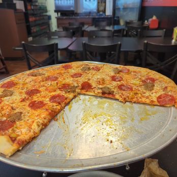 Ruffrano's Hell's Kitchen Pizza - Pizza Near Me - Colorado Springs, Colorado Ruffrano's Hell's Kitchen Pizza - Pizza Near Me - Colorado Springs, Colorado