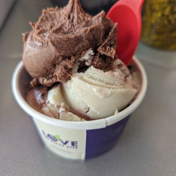 Guerriero Gelato & Cake - Vegan ice cream - Ice Cream & Frozen Yogurt Near Me - Montclair, New Jersey