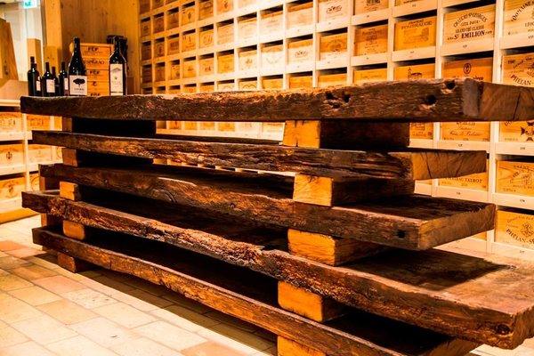 GUSTAV Restaurant & Bar by null