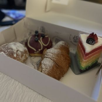 Paris Baguette - King Cream Donut, Lemon Blueberry King Donut, Strawberry Croissant & Rainbow Cake - Bakeries Near Me - Fort Worth, Texas