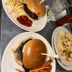 Brasserie Byronz - Two champignon burgers one with frites & one with sweet frites