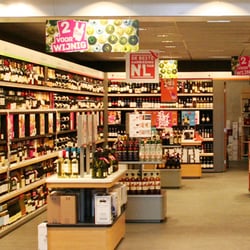 Diemerplein Winkelcentrum - Source: http://www.diemerplein.nl/