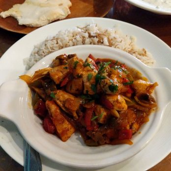 Bosphorous - Winter Garden - Chicken saute with tomato sauce - Middle Eastern Near Me - Winter Garden, Florida Bosphorous - Winter Garden - Chicken saute with tomato sauce - Middle Eastern Near Me - Winter Garden, Florida