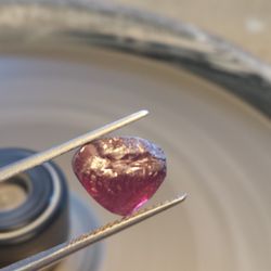 W. Scott Forrest Gemstones - Rough Rhodolite Garnet.