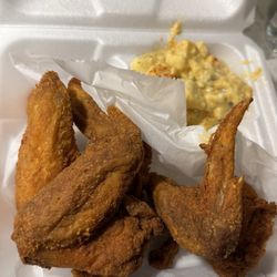 Bread of Heaven Restaurant - 3 Chicken Wings with 1 Side