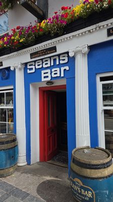 Sean's Bar by null