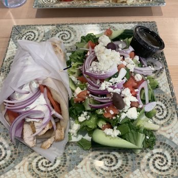 Yianni's Cafe - Chicken Gyro with Greek Salad Lunch - Breakfast & Brunch Near Me - Brigantine, New Jersey