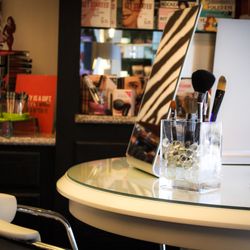 B'Lewie Salon & Day Spa - BareMinerals Make-up and Skin Care