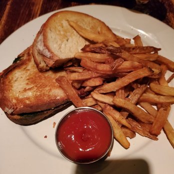 Skinner's Loft - Hot Sopressata and Manchego Grilled Cheese - New American Near Me - Jersey City, New Jersey Skinner's Loft - Hot Sopressata and Manchego Grilled Cheese - New American Near Me - Jersey City, New Jersey