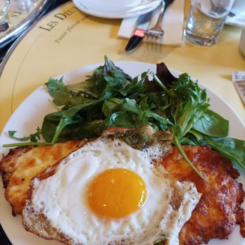 Les Deux Magots - French Near Me - Paris, 75