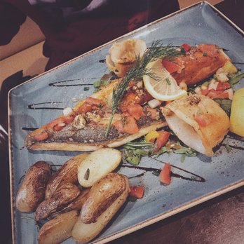 Poseidon - Fischplatte mit Rosmarin Kartoffeln - Greek Near Me - Gladbeck, NW