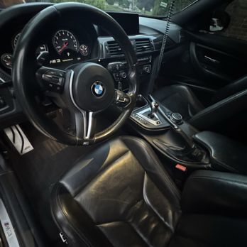 1. Auto Aura Detailing