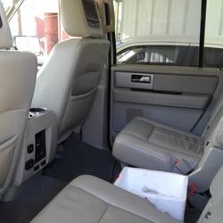 Moores Limo Service - 6 Pax Ford Expedition EL SUV Interior