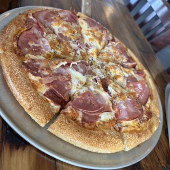 Lundbreck Pizza - Pizza Near Me - Lundbreck, Alberta
