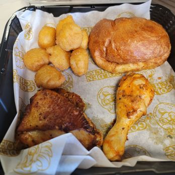 Golden Chick - Roasted chicken combo - Fast Food Near Me - Shreveport, Louisiana Golden Chick - Roasted chicken combo - Fast Food Near Me - Shreveport, Louisiana