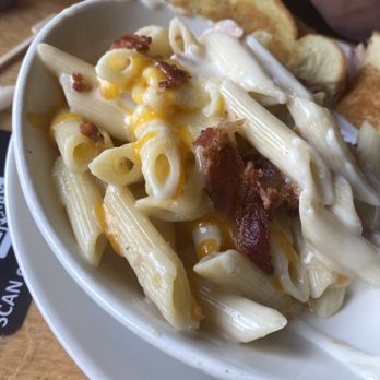 Applebee's Grill + Bar - Mac & Cheese was amazing! - American Near Me - Cranberry Twp, Pennsylvania