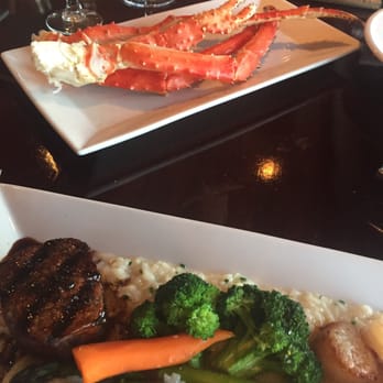 Blue Crab Seafood House - Crab legs - Seafood Near Me - Victoria, British Columbia