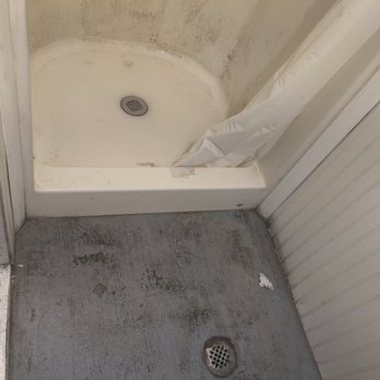 Lakeshore Palms Travel Park - Filthy bathrooms - Parks Near Me - Winter Haven, Florida Lakeshore Palms Travel Park - Filthy bathrooms - Parks Near Me - Winter Haven, Florida
