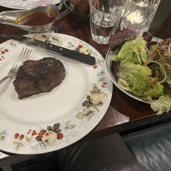 Blacklock City - Filet with Side Salad - Steakhouses Near Me - London, XGL Blacklock City - Filet with Side Salad - Steakhouses Near Me - London, XGL