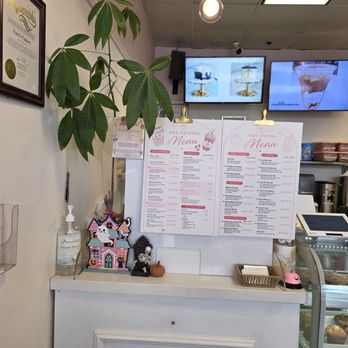 Vere’s Cakery - Menu - Desserts Near Me - South Gate, California