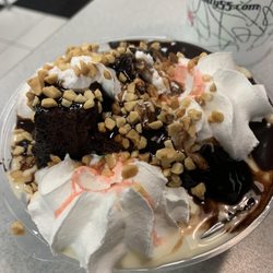 Better Days Diner - Ice cream sundae