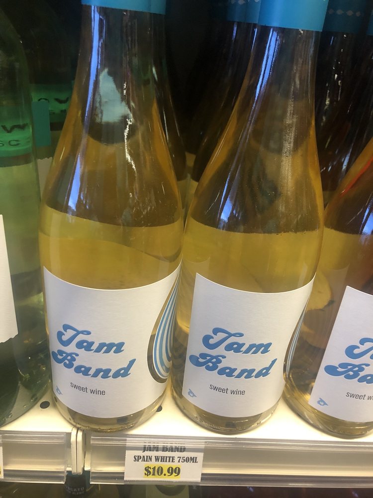 BEST VALUE WINE & LIQUORS Updated July 2024 14 Photos 340 Orchard Park Rd, West Seneca