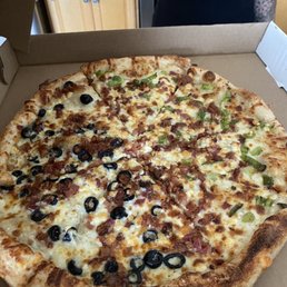 Not enough garlic white sauce at all. Pretty much none. Not enough garlic white sauce at all. Pretty much none.
