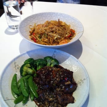 VicAsia - Eye fillet beef & Singapore noodles - Restaurants Near Me - Albert Park, VIC