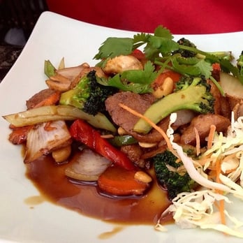 Square Lotus - Cashew veggie chicken/beef - Vietnamese Near Me - Bellevue, Washington Square Lotus - Cashew veggie chicken/beef - Vietnamese Near Me - Bellevue, Washington