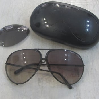 Les Beaux Mecs - Lunettes vintage 80'S Porsche Carrera 2 paires de verres+ étui: rare - Used, Vintage & Consignment Near Me - Paris, 75 Les Beaux Mecs - Lunettes vintage 80'S Porsche Carrera 2 paires de verres+ étui: rare - Used, Vintage & Consignment Near Me - Paris, 75