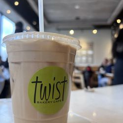 Twist Bakery & Cafe - Vanilla latte