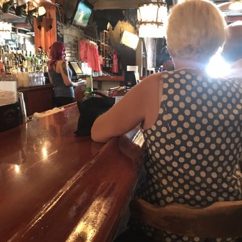 Bootleggers Inn - Bars Near Me - Nashville, Tennessee