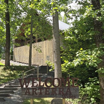 Arterra Wines - Entry path - Wineries Near Me - Delaplane, Virginia