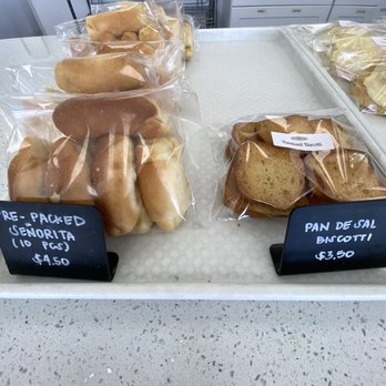 Starbread Bakery - Pan de Sal & Re - Packed Senorita bread - Bakeries Near Me - Carson, California
