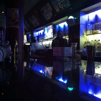 Breakers Sky Lounge - Pool Halls Near Me - Herndon, Virginia