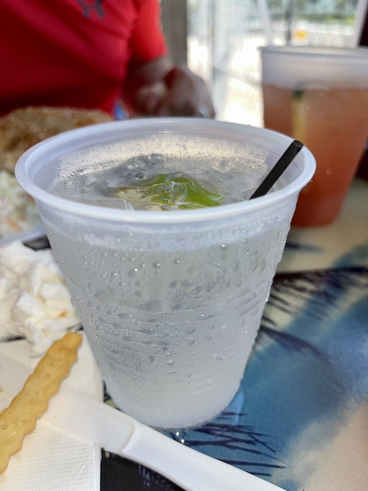 Woodys Waterfront Cafe and Beach Bar