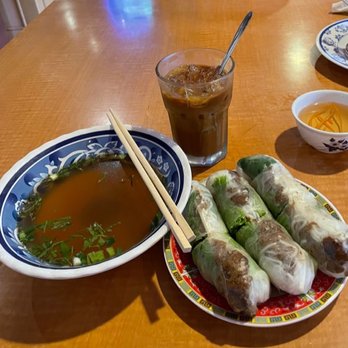 Pho Viet - Delicious summer rolls. They usually come in pairs but you can add a 3rd one! - Vietnamese Near Me - Honolulu, Hawaii