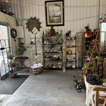 1. Savannah Secret Gardens