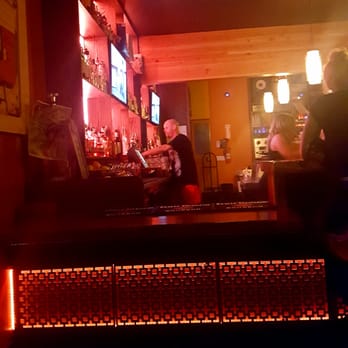B-Side - I dig the lighting in here - Dive Bars Near Me - Sacramento, California B-Side - I dig the lighting in here - Dive Bars Near Me - Sacramento, California