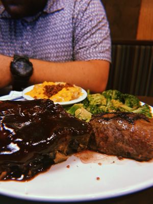 Aspen Creek Grill by null